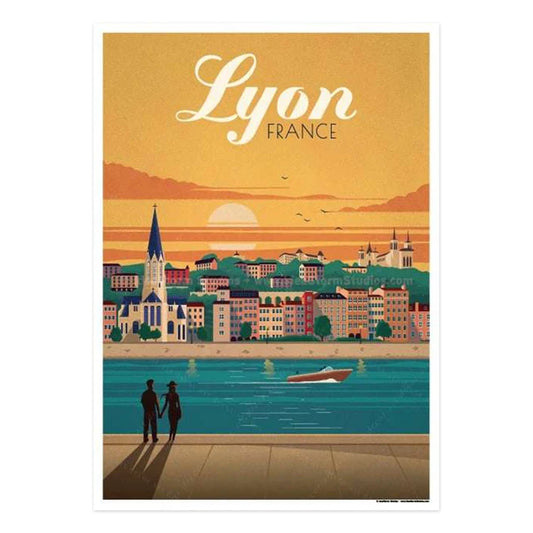 Affiche Lyon au coucher de soleil, design vintage, art moderne pour une déco chaleureuse.